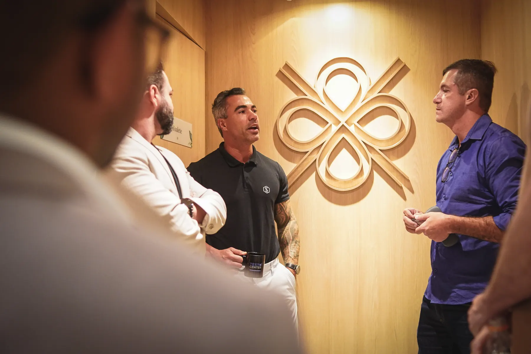Dr. Lucas Bittencourt com médicos no SAUTE Express